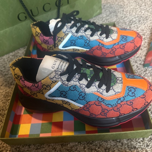 Gucci Sneakers - Picture 4 of 4